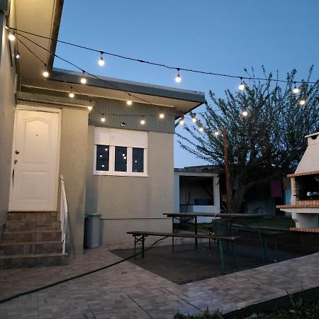House With Pool And Garden In Esmoriz Near Portoヴィラ エクステリア 写真